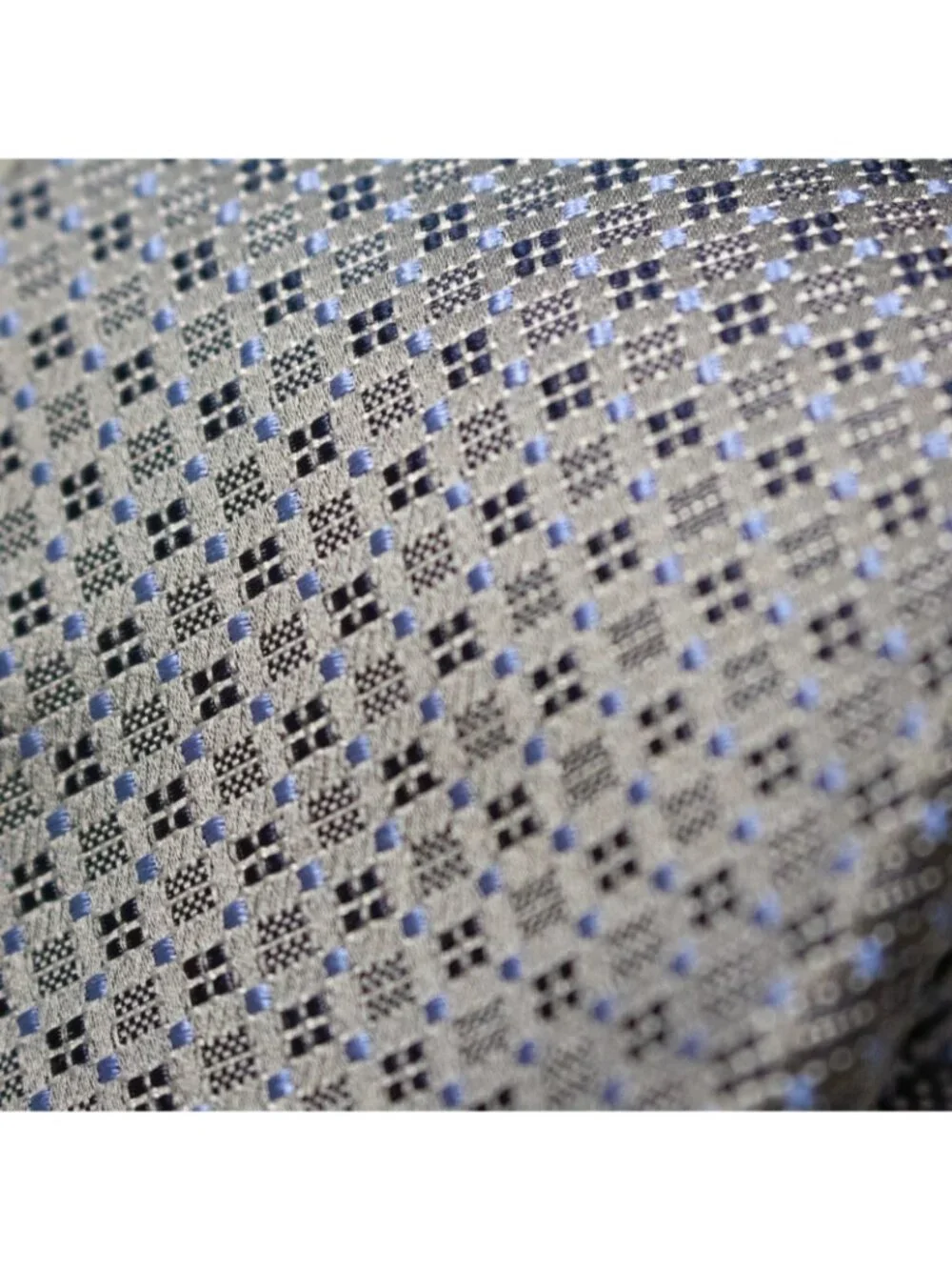 Ermenegildo Zegna Tie 100% Silk Made in Italy Woven Blue Geometric 3.25
